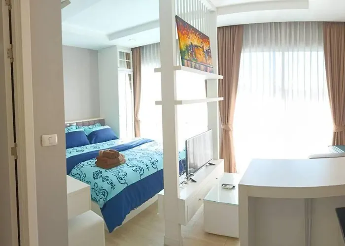 Fluffy Bed And Seaview @Bangsaen
